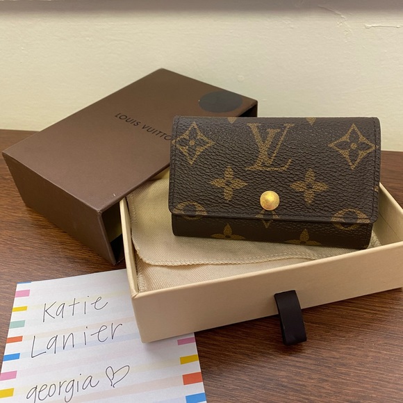 Louis Vuitton Handbags - Louis Vuitton Monogram 6 Key Holder